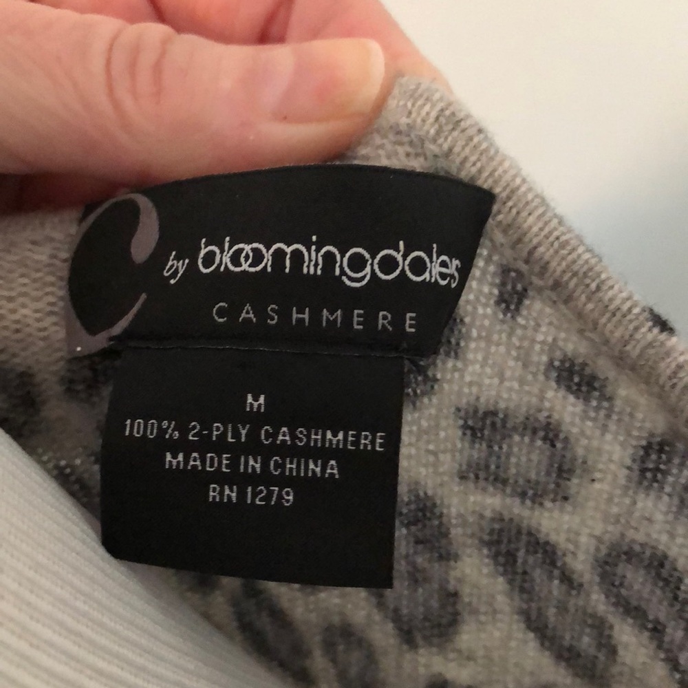 SOLD ON EBAY ❤️Bloomingdale's Cashmere Dress❤️ - Picture 5 of 5